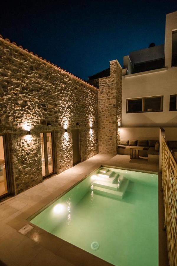 Mani Luxury Suites And Studios In Gytheio With Private Pools Dış mekan fotoğraf