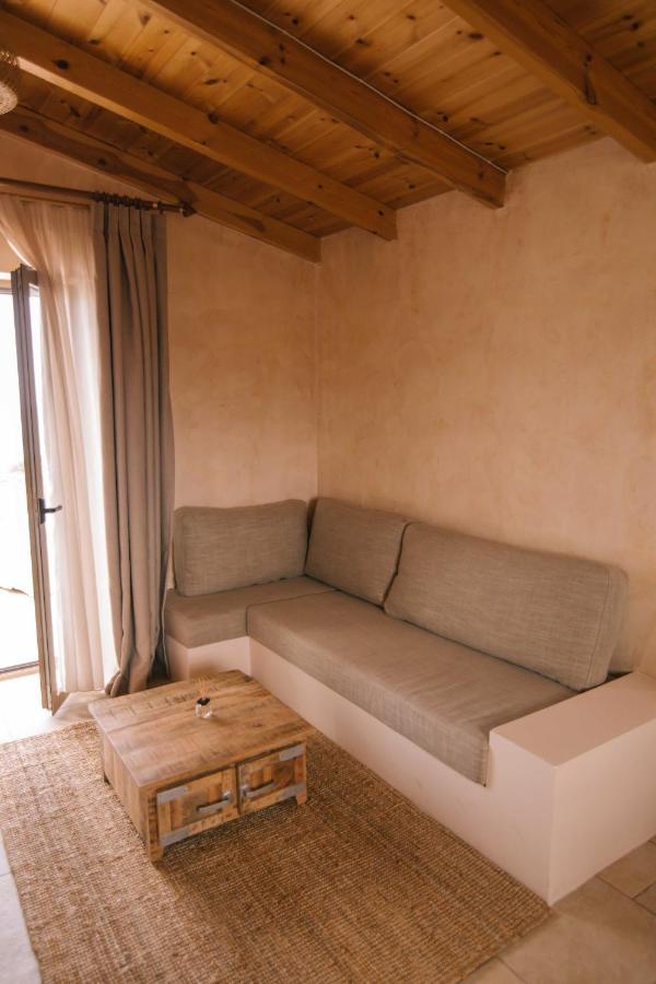 Mani Luxury Suites And Studios In Gytheio With Private Pools Dış mekan fotoğraf
