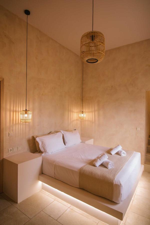 Mani Luxury Suites And Studios In Gytheio With Private Pools Dış mekan fotoğraf